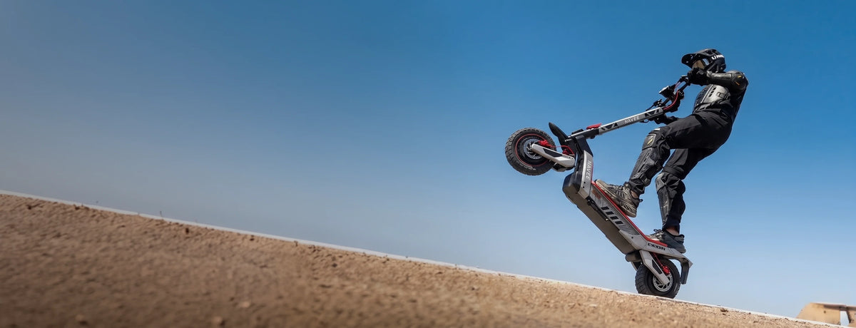 NAVEE All Terrain. Gebouwd om nooit stil te vallen.